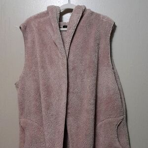 LTX Sportswear Womans Sherpa Tan No Zip Vest With Hood Size Medium